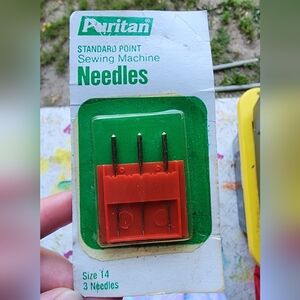 Puritan Red and Green Sewing Needle Case